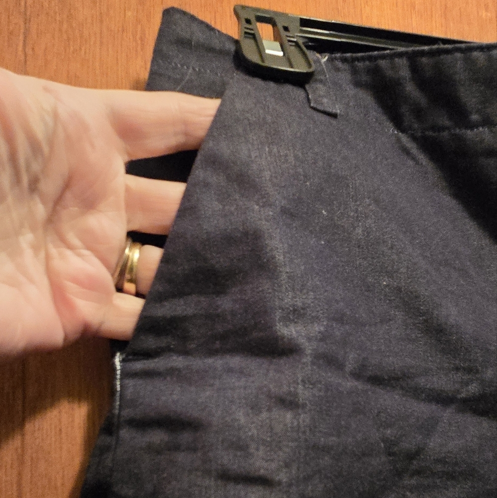 Banana Republic Dark Blue Women's Slack Shorts Sz6 - Picture 6 of 7